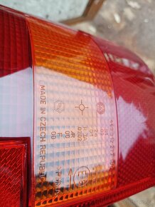 Škoda Favorit Pickup - kryty zadních světel - 3