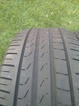235/45 R18 - 3