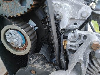 Motor 2.0 tdi bmp - 3