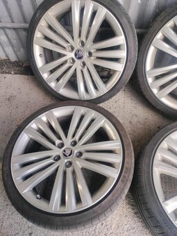 4ks alu disky orig. Škoda 5x112 R19 PNEU 225/35 ZR19 5mm - 3