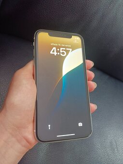 Mobil iPhone 11, 128 GB, krásný stav - 3