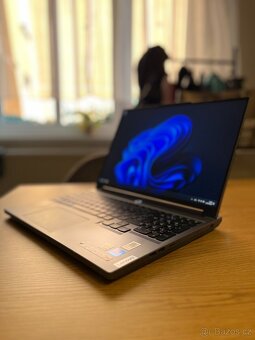 Lenovo Legion 5 16IRX9 | i7-14650HX | RTX 4070 | 32 GB RAM - 3