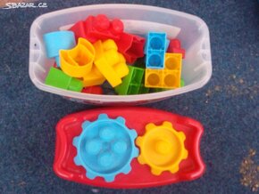 Mega Bloks v kbelíku s prostrkávacim víkem 32 ks - 3