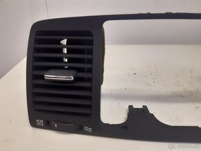 Toyota Corolla výdechy topení - 3