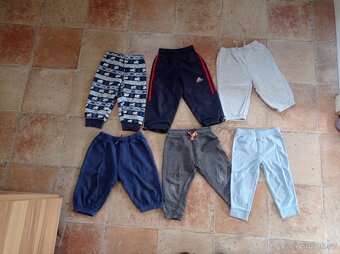 Dětské chlapecké tepláky vel. 86 12-18 měs. - 3