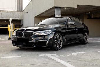 BMW M550i xDrive - 3
