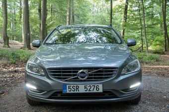 Volvo V60 2.0 D2 88kw VEA, r.v. 2017, man. převodovka - 3