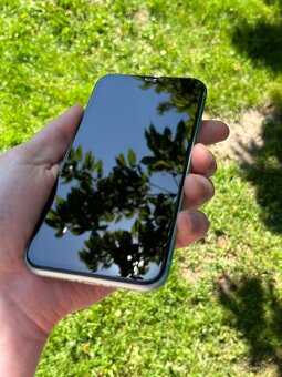 Apple iPhone 11 64GB zelený - 3