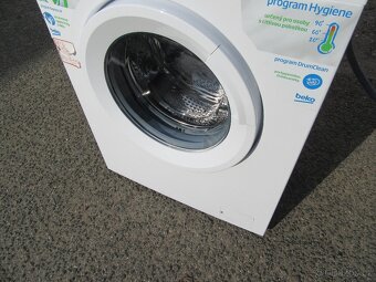 Nabízím pračku Beko přední plnění na 6 kg prádla. Jako nová. - 3