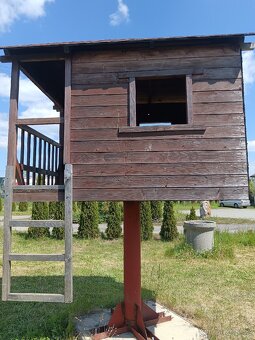 Prodám dřevěný otočný domek Baba Jaga - 3