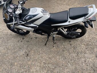 Honda cbr 125 R - 3
