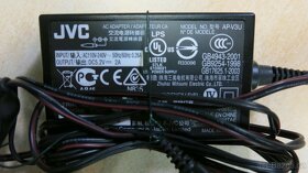 Canon orig.CB-2LYE, CB-2LUE, JVC AP-V3U - 3