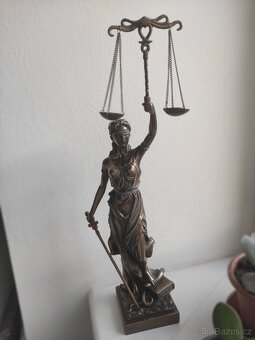 Socha spravedlnosti Justitia / Themis - 3