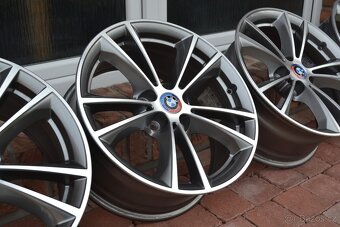 5x112 R17 Hliníkové disky originál BMW 5 G30 G31 - 3