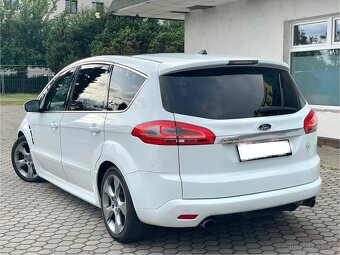 Ford S Max 2.2 Titanium Plus ST Max Výbava - 3