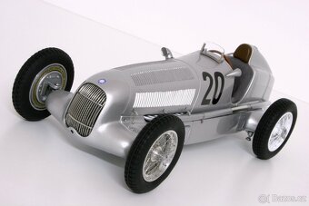 MERCEDES-BENZ W25A / CMC 1:18 - 3