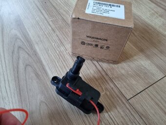 Zamok nadrze (Motorček) nádrže Audi/Volkswagen - 3