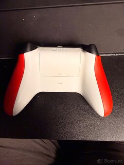 Ovladač Xbox červený - 3