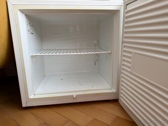 Zanussi ZV50 / FB50R mrazák 50l - 3