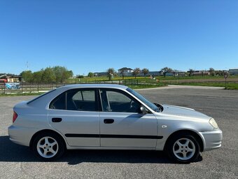 Hyundai Accent 1,3 i 63kw - 3