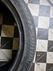 Pneu Continental 255/45 zr 19 XL - 3