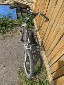 Prodám dvě kola za 800kc RMX/BMX - 3