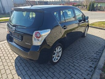 Toyota Verso 1.8 VVTi EXECUTIVE 7 mist - 3