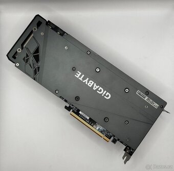 GIGABYTE Radeon RX 6800 XT GAMING OC 16G - 3