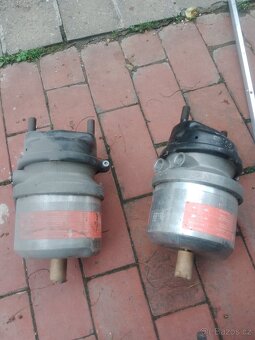 Brzdovy valec Knorr Bremse Bremszylinder NFZ BS 9090 - 3