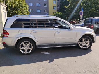 Mercedes GL550 - 3