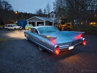 Cadillac Coupe de Ville 6.4 V8 Automat z roku 1960 - 3