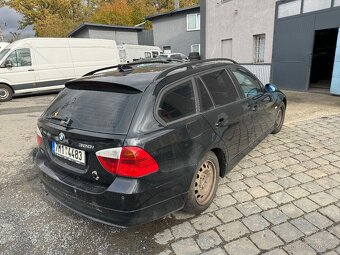 BMW 320i - vada motoru - 3