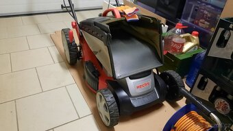 Elektrická sekačka HECHT s pojezdem - 3