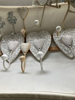 Kovový věšák - 3