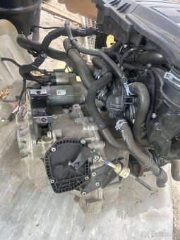 Kompletní motor 1.0tsi 70kw s automatickou převodovkou - 3