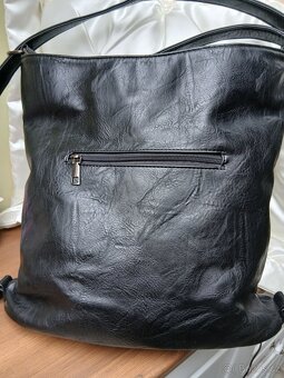 Dámská kabelka. - 3