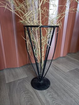 Kovový industriální stojan - 3