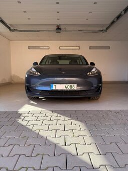 TESLA model 3 Performance    PRODLOUŽENÁ ZÁRUKA - 3