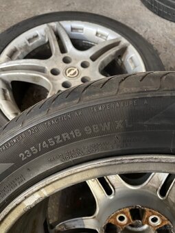 Kola Opel R18 - 3