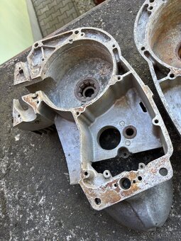 Velorex 350 - kartery motoru - 3