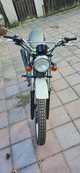 Kawasaki TR250 - 3