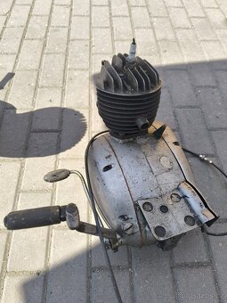 Čz motor - 3