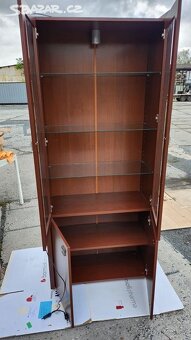 Prodám vitrínu s osvětlením - 3