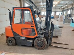 Vysokozdvižný vozík Doosan 3 t - 3
