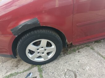 Volkswagen Touran 2.0tdi - 3