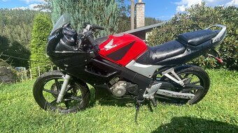 Honda CBR 125r - 3