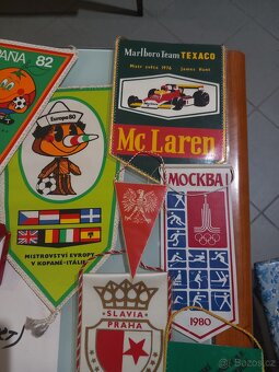 Retro vlajky a odznaky - 3
