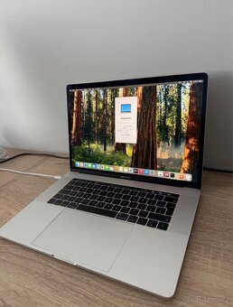 Macbook Pro 15 - i7 2019 touchbar - 3
