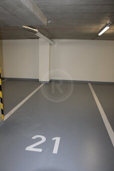 PRONÁJEM VNITŘNÍHO PARK. STÁNÍ, NA ZLATÉ STOCE, ČB - 3