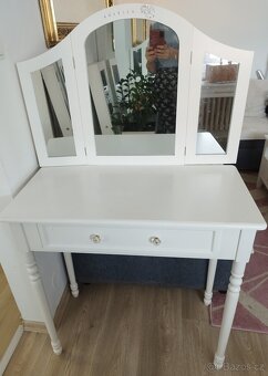 Toaletní stolek bílý - 3